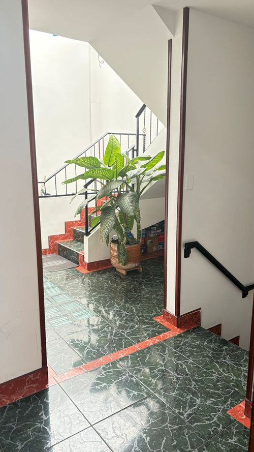 Casa de 5 alcobas en venta en Patio Bonito Ii, Bogotá, 217 m² · foto 2 de 16