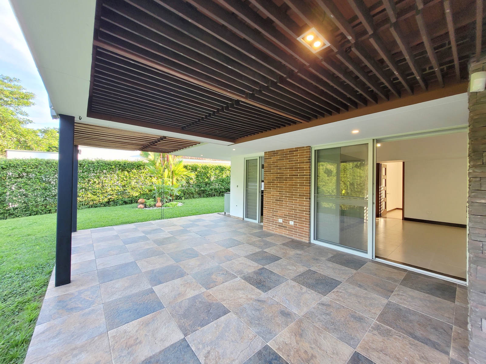 Casa en venta en Cerritos, Pereira · foto 3 de 24