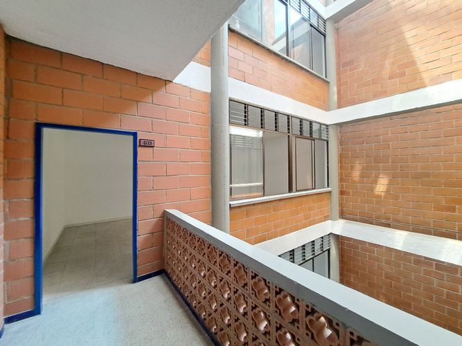 Edificio en venta en Centro Administrativo, Medellín, 1664 m² · foto 4 de 22