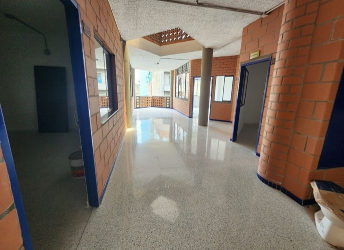 Edificio en venta en Centro Administrativo, Medellín, 1664 m² · foto 8 de 22