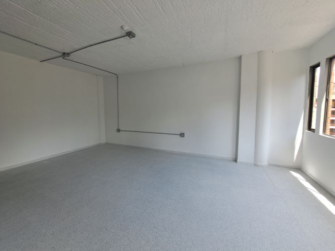 Edificio en venta en Centro Administrativo, Medellín, 1664 m² · foto 11 de 22