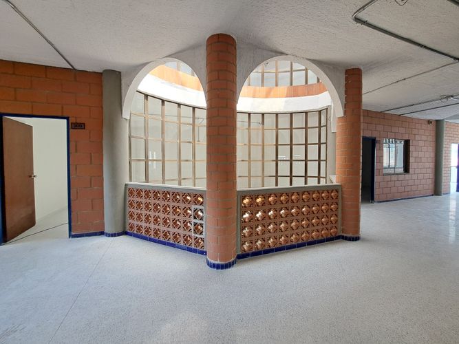 Edificio en venta en Centro Administrativo, Medellín, 1664 m² · foto 19 de 22