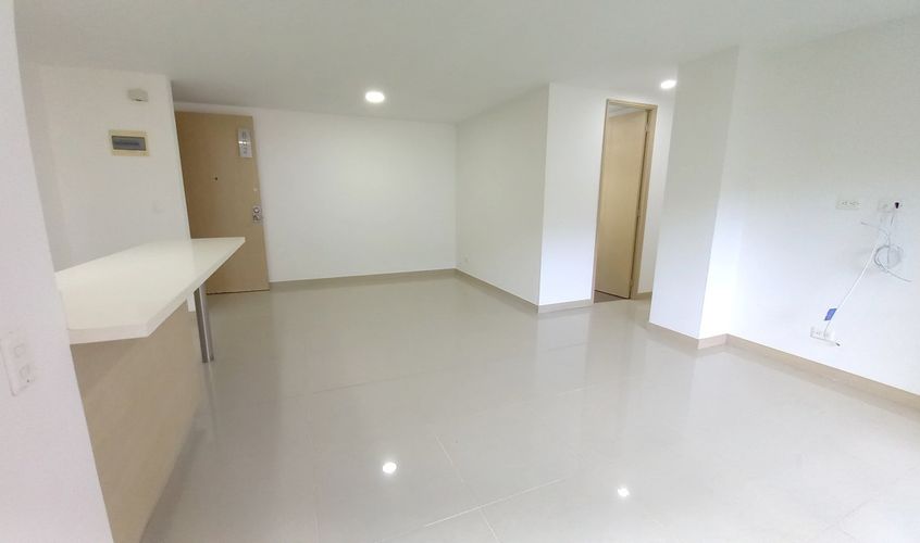 Apartamento de 3 alcobas en arriendo en Loma De San Jose, Sabaneta, 90 m² · foto 7 de 24