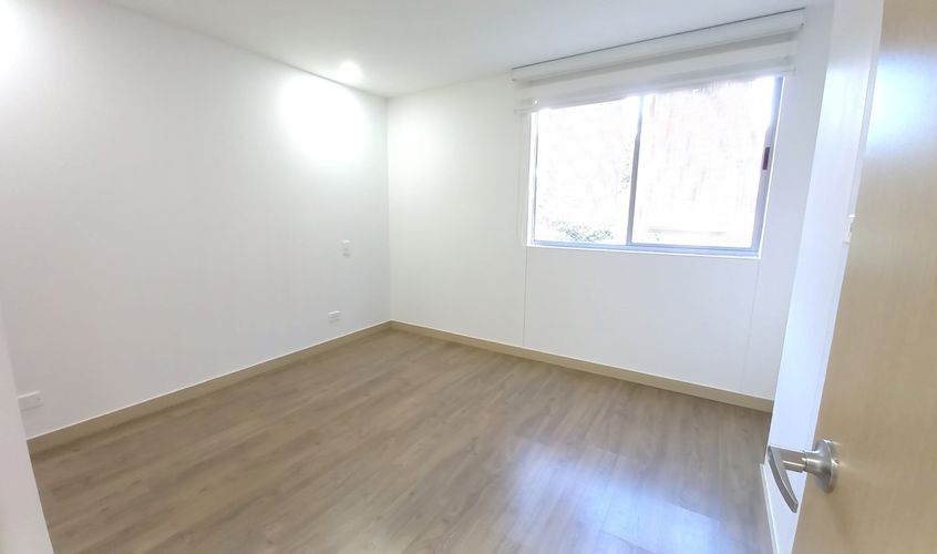 Apartamento de 3 alcobas en arriendo en Loma De San Jose, Sabaneta, 90 m² · foto 17 de 24
