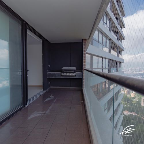 Apartamento de 3 alcobas en venta en El Poblado, Medellín, 124 m² · foto 10 de 11