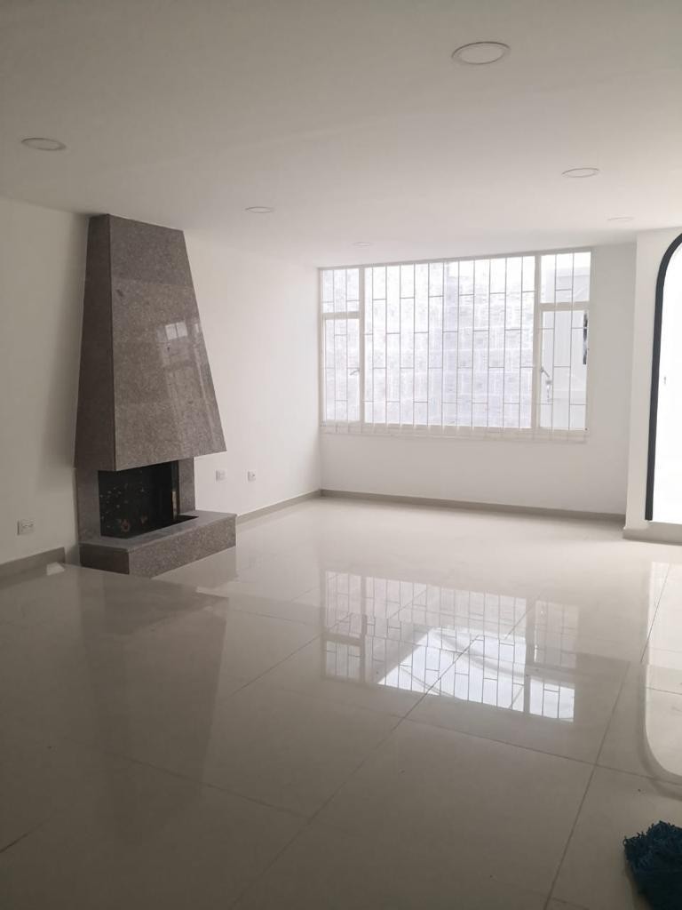 Casa en venta en Modelia, Bogotá · foto 7 de 24