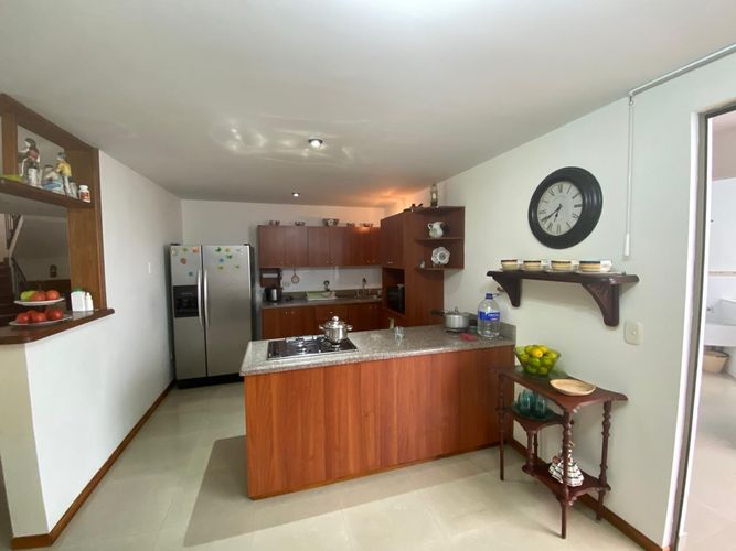 Casa de 3 alcobas en venta en San Jose, Sabaneta, 190 m² · foto 6 de 24