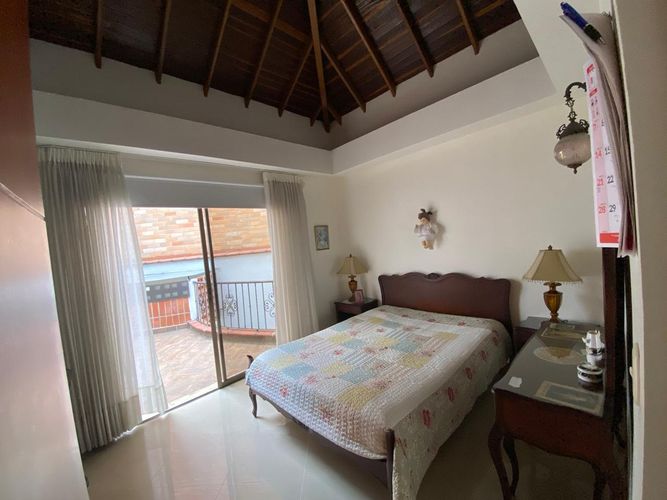 Casa de 3 alcobas en venta en San Jose, Sabaneta, 190 m² · foto 14 de 24