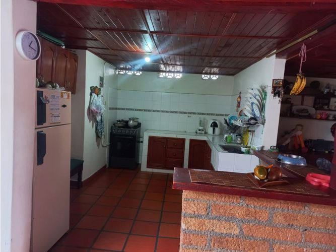 Casa de 4 alcobas en venta en La Milagrosa, La Ceja, 207 m² · foto 10 de 18