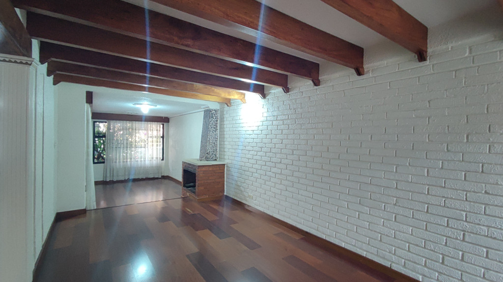 Casa en venta en Engativá, Bogotá · foto 3 de 24