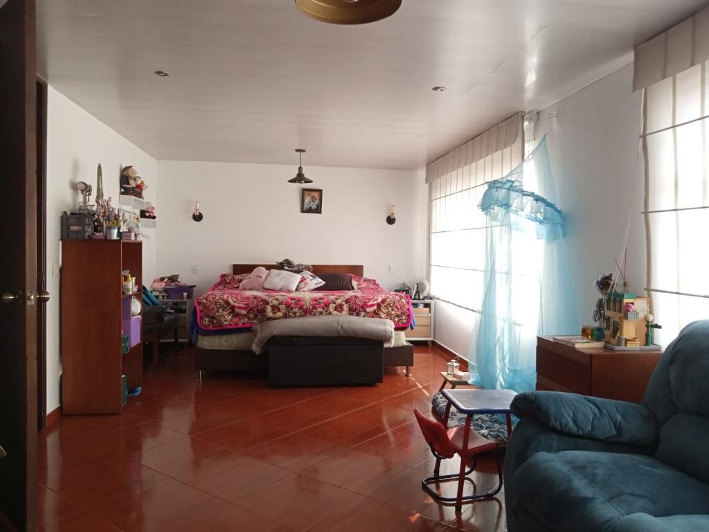 Casa en venta en Engativá, Bogotá · foto 8 de 19