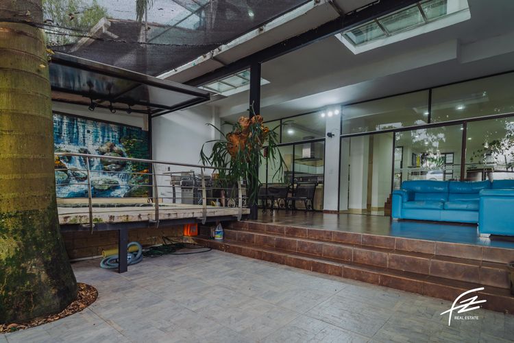 Casa de 4 alcobas en venta en El Tesoro, Medellín, 300 m² · foto 13 de 13