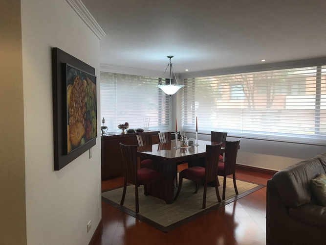 Apartamento de 3 alcobas en venta en Los Rosales, Bogotá, 178 m² · foto 3 de 17