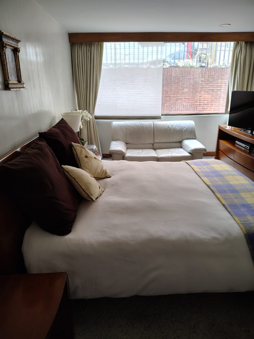 Apartamento de 3 alcobas en venta en Los Rosales, Bogotá, 178 m² · foto 8 de 17