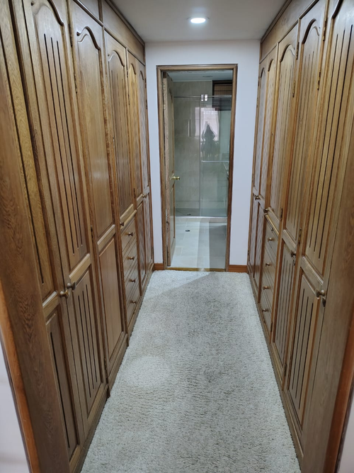 Apartamento de 3 alcobas en venta en Los Rosales, Bogotá, 178 m² · foto 12 de 17