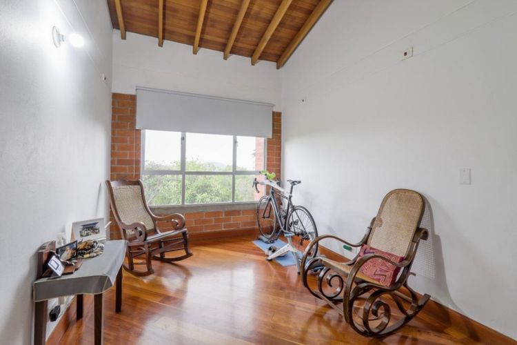 Casa de 3 alcobas en venta en Las Palmas, Envigado, 366 m² · foto 12 de 24