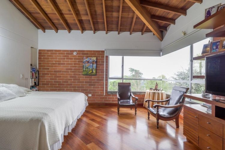Casa de 3 alcobas en venta en Las Palmas, Envigado, 366 m² · foto 19 de 24