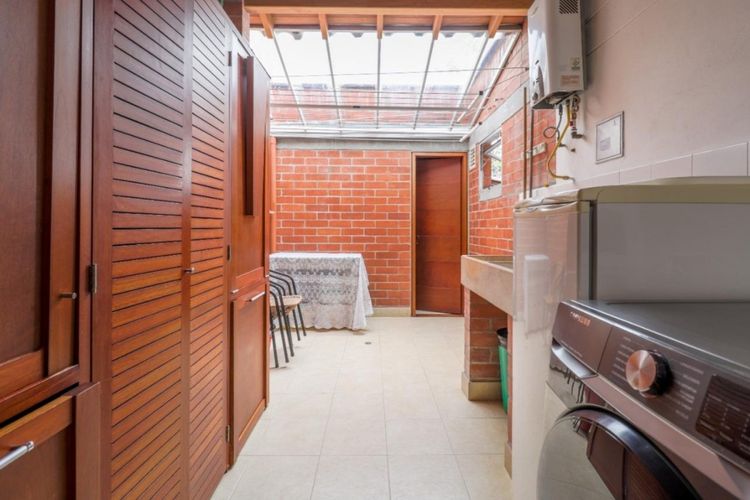 Casa de 3 alcobas en venta en Las Palmas, Envigado, 366 m² · foto 24 de 24