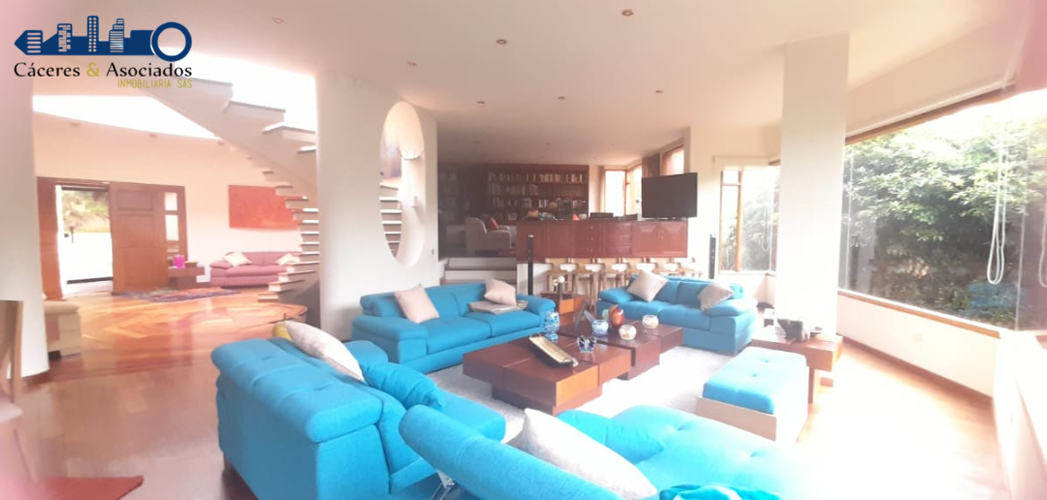 Casa de 4 alcobas en venta en Sindamanoy, Chía, 980 m² · foto 3 de 24