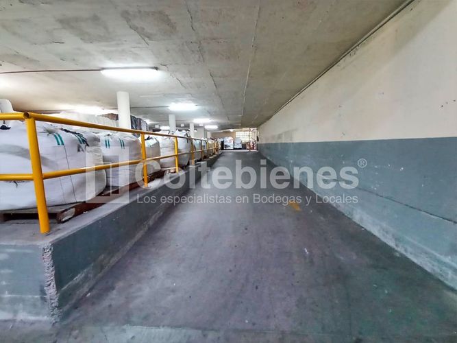 Bodega en arriendo en Zona Industrial 1, Bello, 1356 m² · foto 8 de 20
