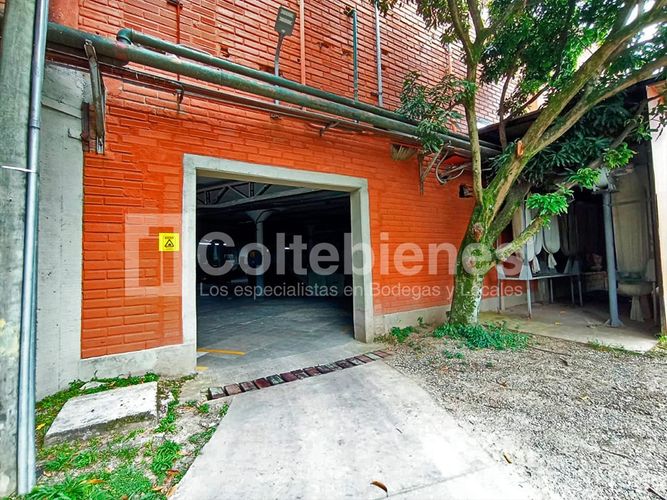 Bodega en arriendo en Zona Industrial 1, Bello, 1710 m² · foto 15 de 15