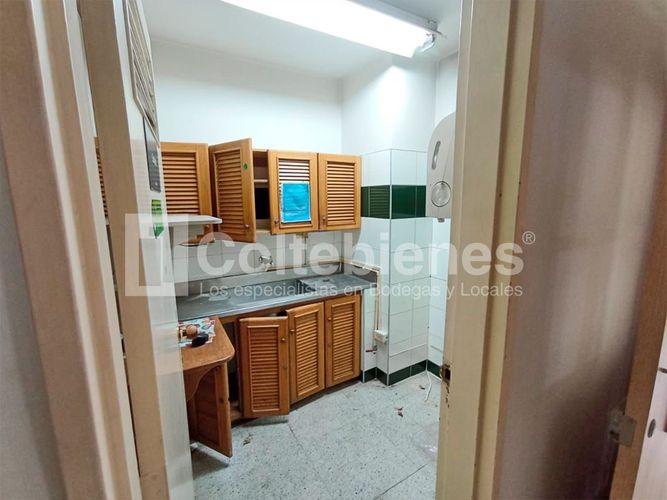 Oficina en arriendo en Zona Industrial 1, Bello, 560 m² · foto 2 de 22