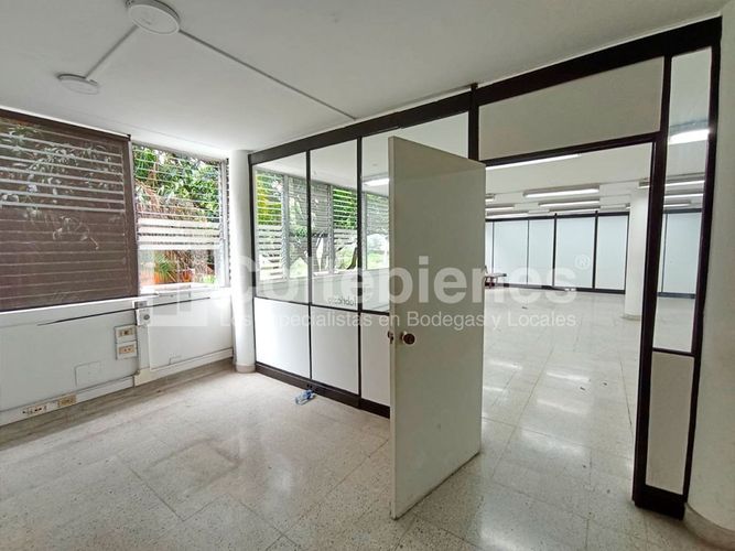 Oficina en arriendo en Zona Industrial 1, Bello, 560 m² · foto 20 de 22