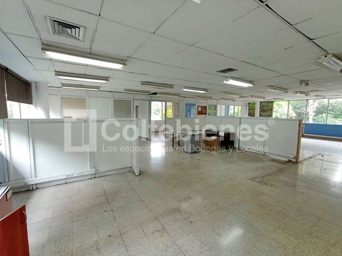 Oficina en arriendo en Zona Industrial 1, Bello, 560 m² · foto 5 de 19