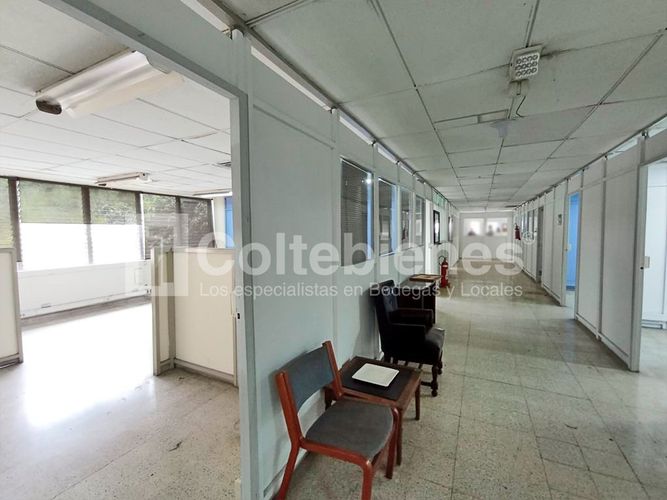 Oficina en arriendo en Zona Industrial 1, Bello, 560 m² · foto 9 de 19