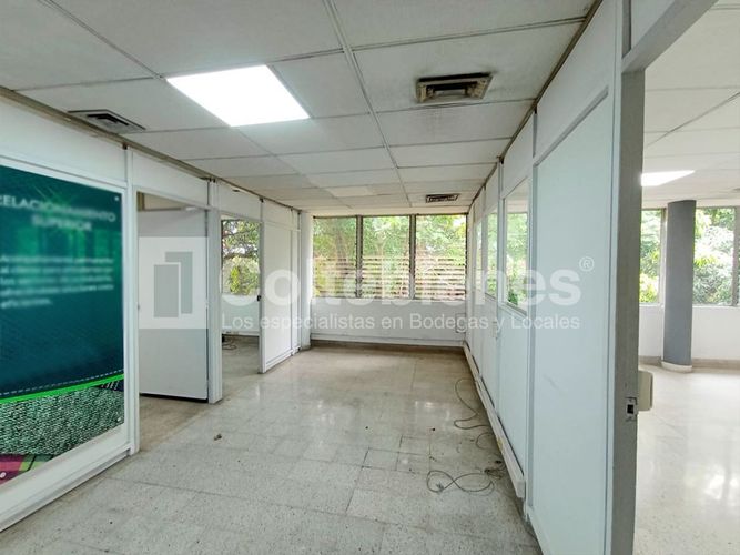 Oficina en arriendo en Zona Industrial 1, Bello, 560 m² · foto 10 de 19