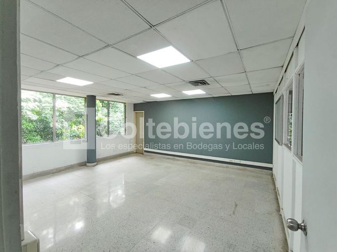 Oficina en arriendo en Zona Industrial 1, Bello, 560 m² · foto 11 de 19