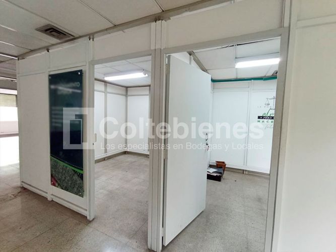 Oficina en arriendo en Zona Industrial 1, Bello, 560 m² · foto 12 de 19