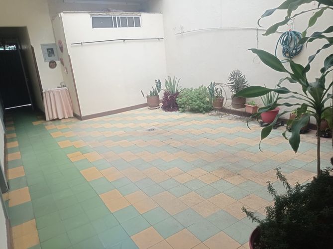 Casa de 6 alcobas en venta en San Francisco, Bucaramanga, 184 m² · foto 2 de 10