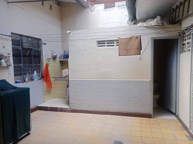 Casa de 6 alcobas en venta en San Francisco, Bucaramanga, 184 m² · foto 7 de 10