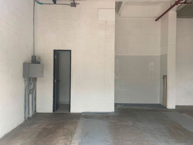 Local en venta en Camparola, Itagüí, 59 m² · foto 3 de 4