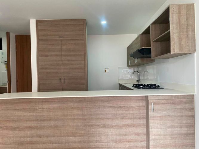 Apartamento de 2 alcobas en arriendo en Loma Del Escobero, Envigado, 83 m² · foto 9 de 17