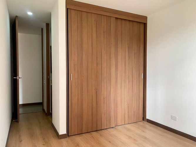 Apartamento de 2 alcobas en arriendo en Loma Del Escobero, Envigado, 83 m² · foto 11 de 17