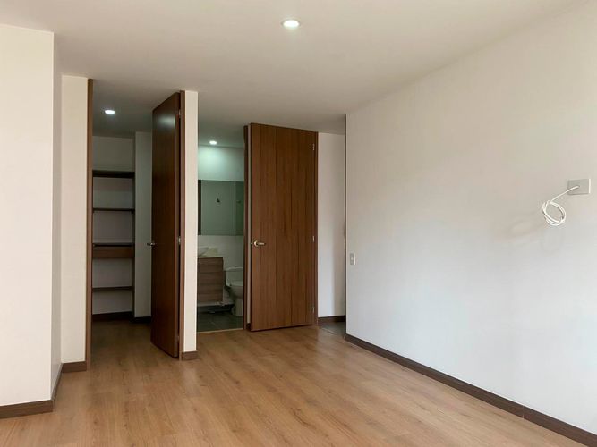 Apartamento de 2 alcobas en arriendo en Loma Del Escobero, Envigado, 83 m² · foto 14 de 17