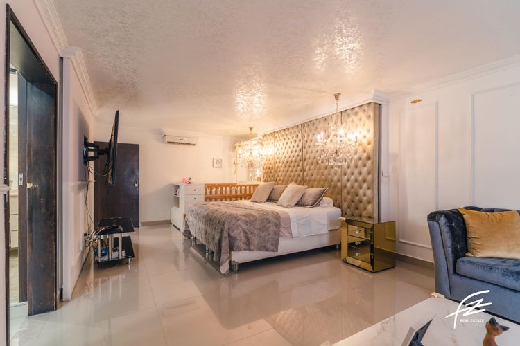 Casa de 4 alcobas en venta en Las Acacias, Medellín, 440 m² · foto 10 de 21