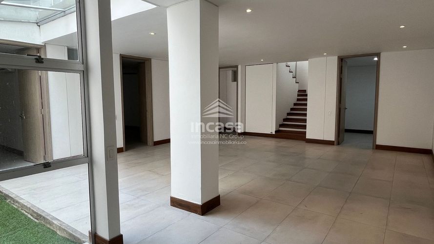 Apartamento en venta en Santa Monica, Cali · foto 7 de 24