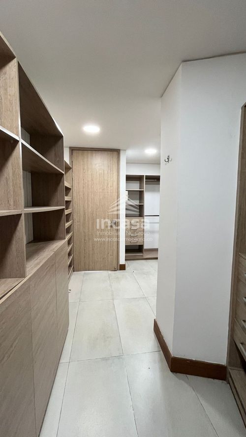 Apartamento en venta en Santa Monica, Cali · foto 8 de 24
