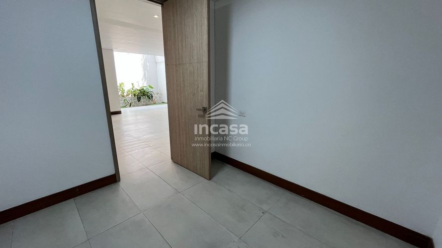 Apartamento en venta en Santa Monica, Cali · foto 16 de 24