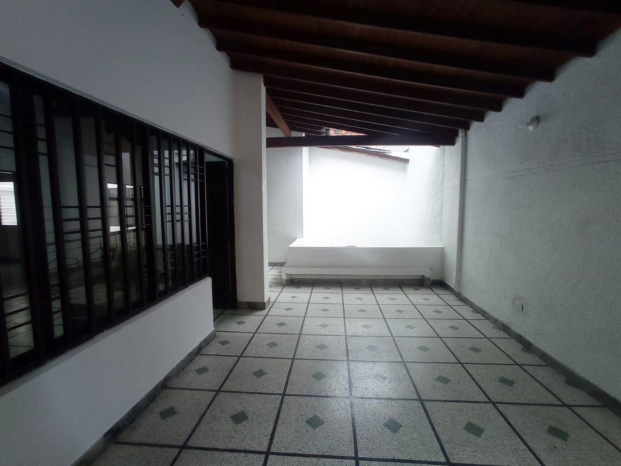 Casa en arriendo en Laureles, Medellín · foto 6 de 17