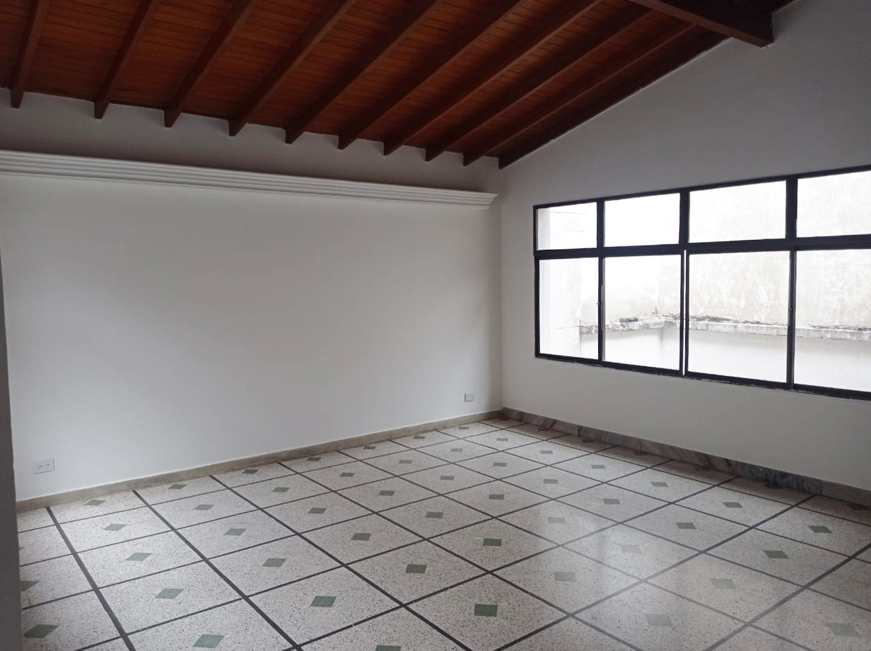 Casa en arriendo en Laureles, Medellín · foto 11 de 17