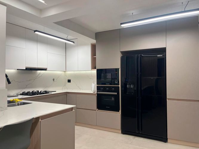 Apartamento de 4 alcobas en arriendo en El Diamante No. 2, Medellín, 180 m² · foto 3 de 20