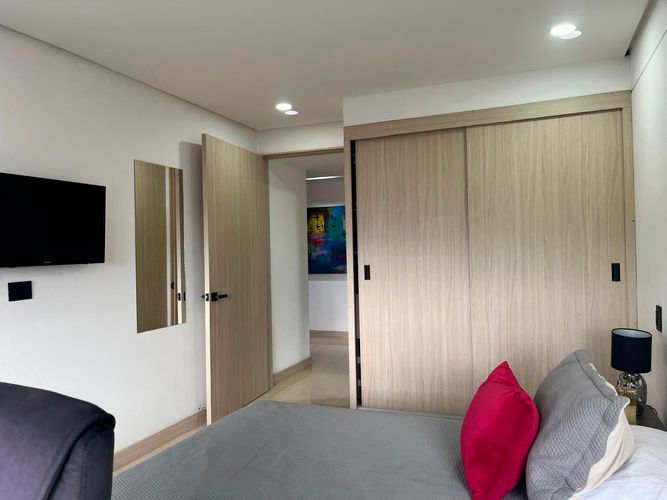 Apartamento de 4 alcobas en arriendo en El Diamante No. 2, Medellín, 180 m² · foto 5 de 20
