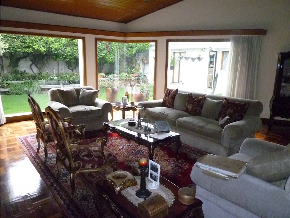 Casa en venta en Santa Paula, Bogotá · foto 2 de 20