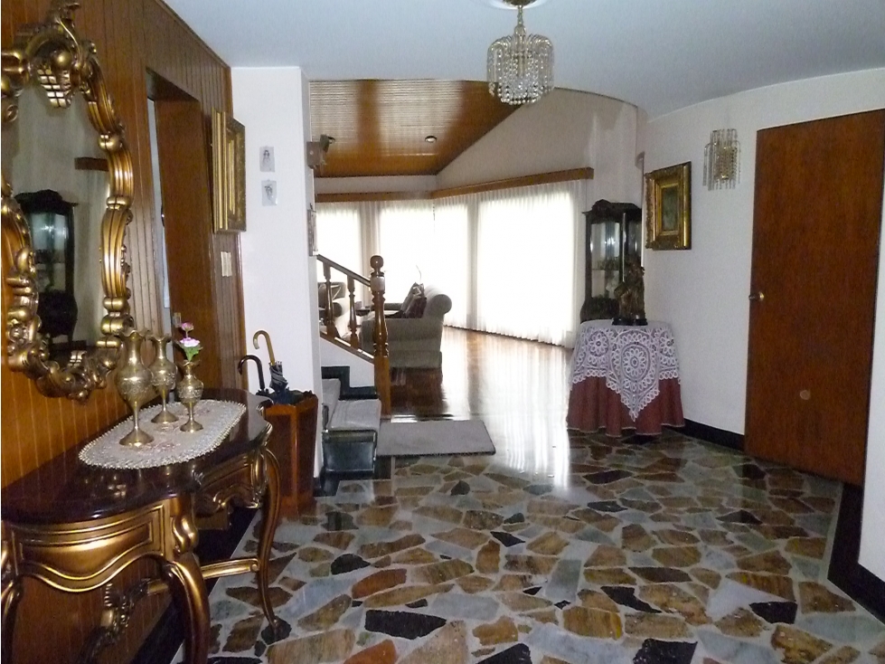 Casa en venta en Santa Paula, Bogotá · foto 3 de 20