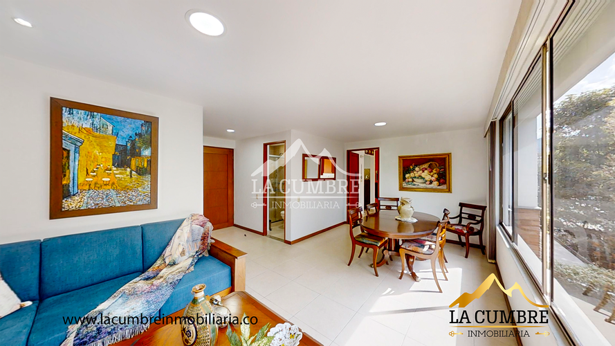 Casa de 3 alcobas en venta en Loma Del Chocho, Envigado, 200 m² · foto 4 de 19