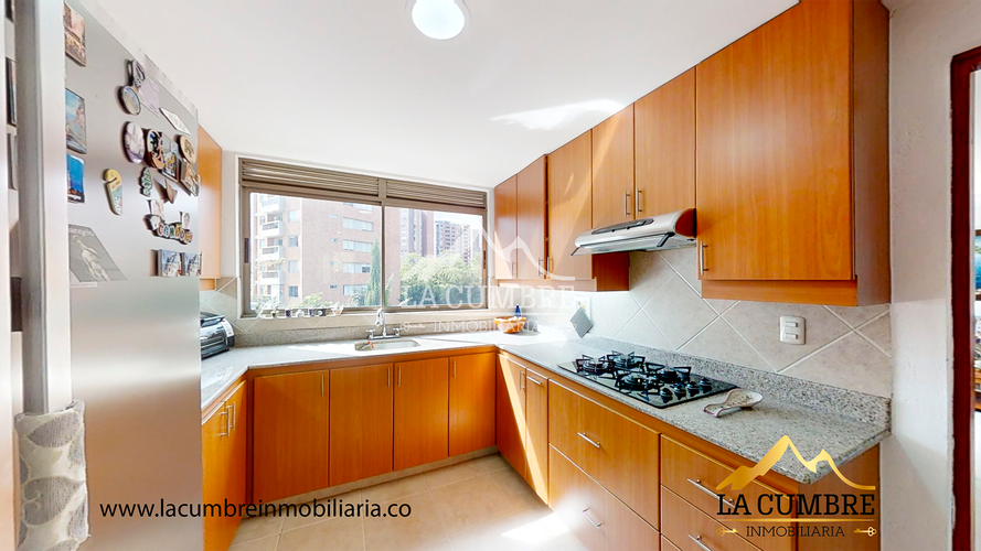 Casa de 3 alcobas en venta en Loma Del Chocho, Envigado, 200 m² · foto 5 de 19